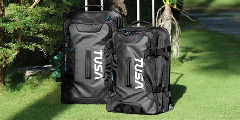 best scuba diving travel bag.